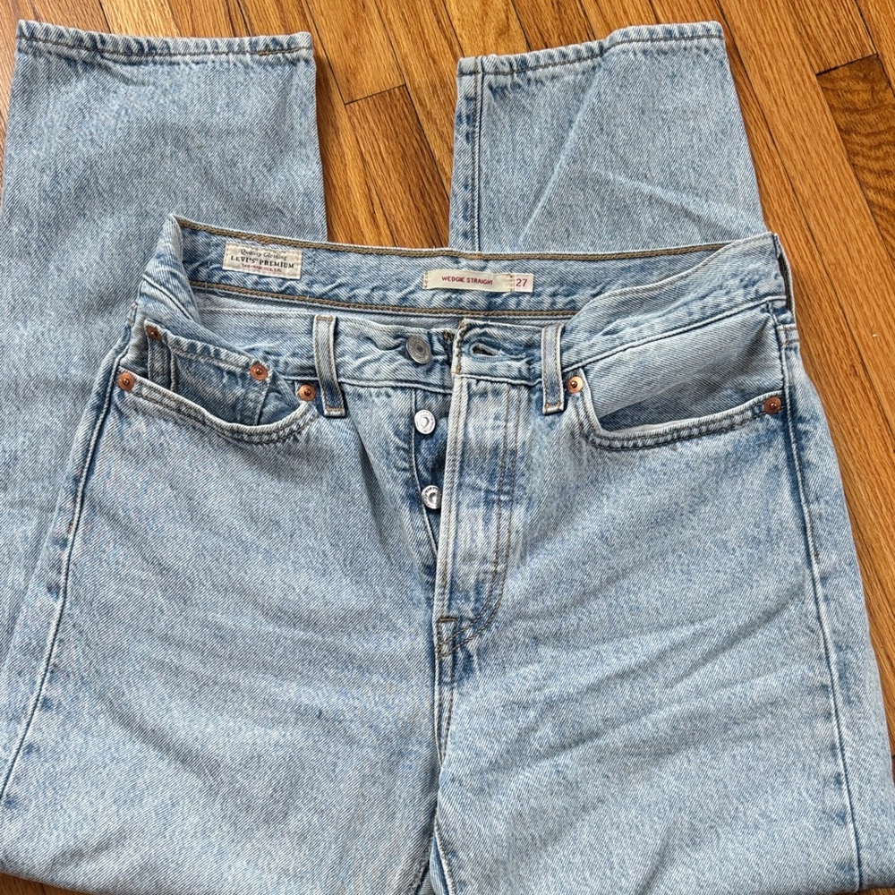 Levi’s Wedgie Straight Jeans